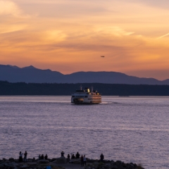 Edmonds Photography Sunset Ferry Arrival.jpg