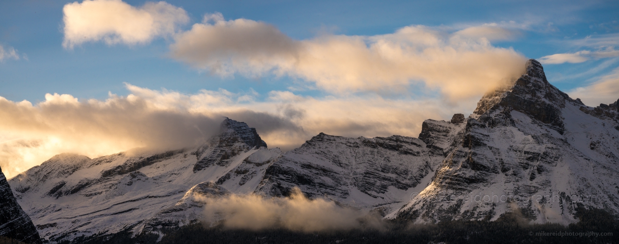 Canadian Rockies Odaray Mountain Peaks Sunset Panorama
