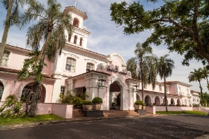 Hotel das Cataratas Front.jpg