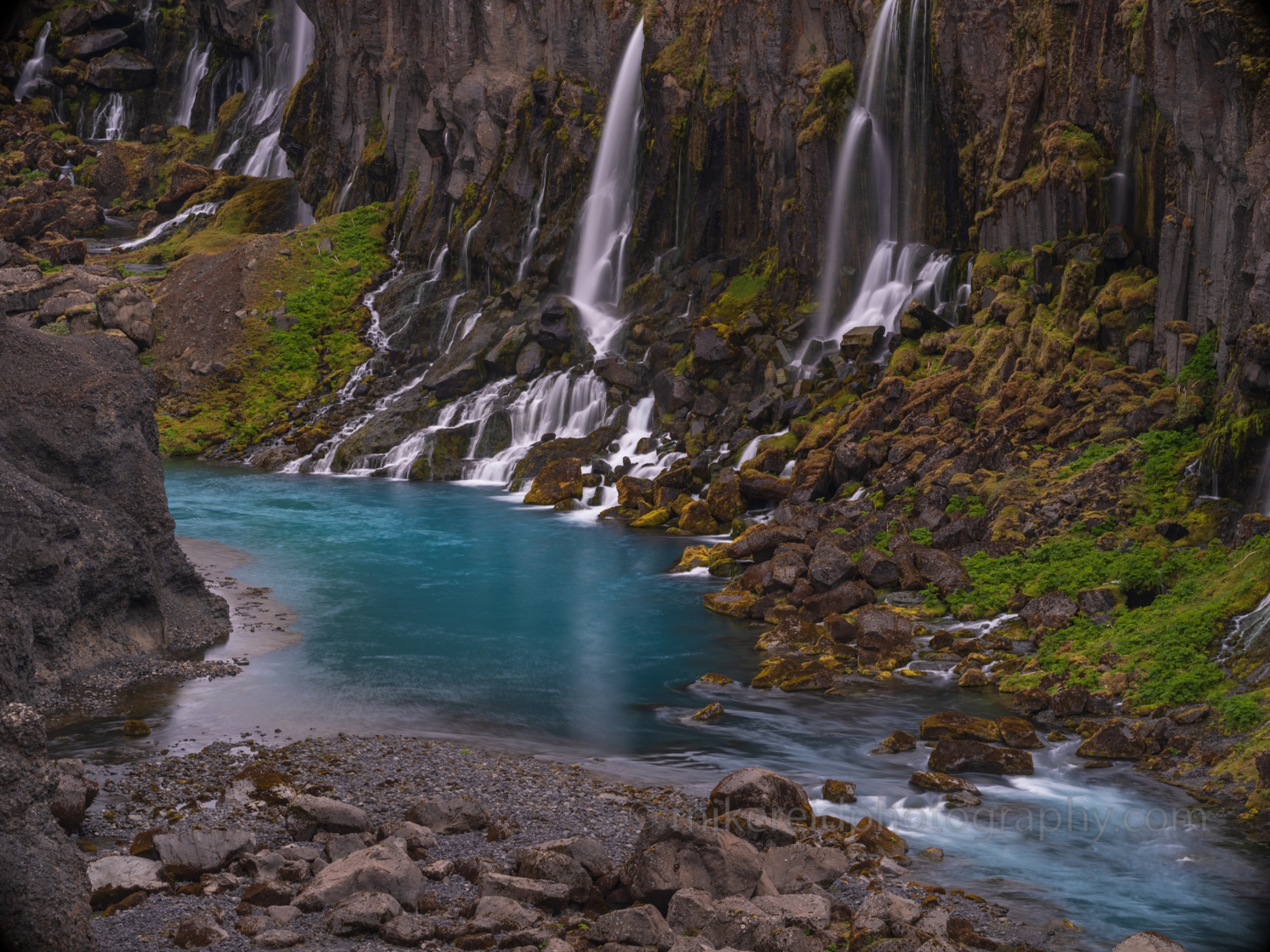Iceland Highlands Waterfalls Sigoldufoss and Sigöldugljúfur.jpg