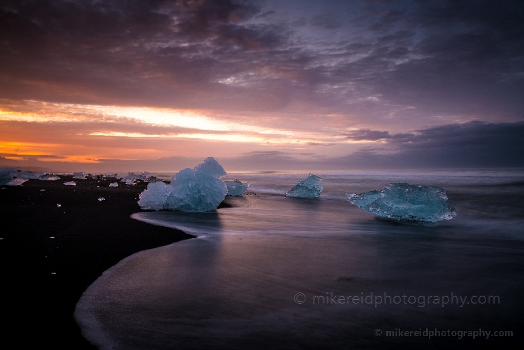 Iceland Jokulsarlon Sunrise Waves Sand.jpg 