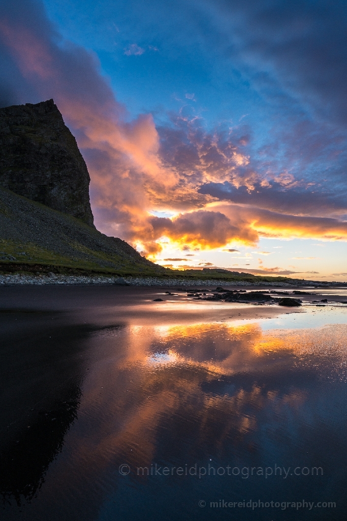 Iceland Stokksnes Vestrahorn Sunrise Reflection.jpg 
