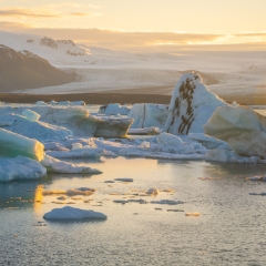 Iceland Jokulsaron Glacier Bay.jpg