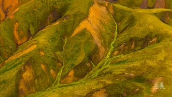 Icelandic HIghlands Rhyolite Hills Vein.jpg