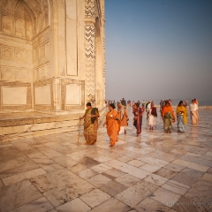 Taj tourists To order a print please email me at  Mike Reid Photography : India, taj mahal, delhi, sanskriti, red palace, taj, travel, tourist