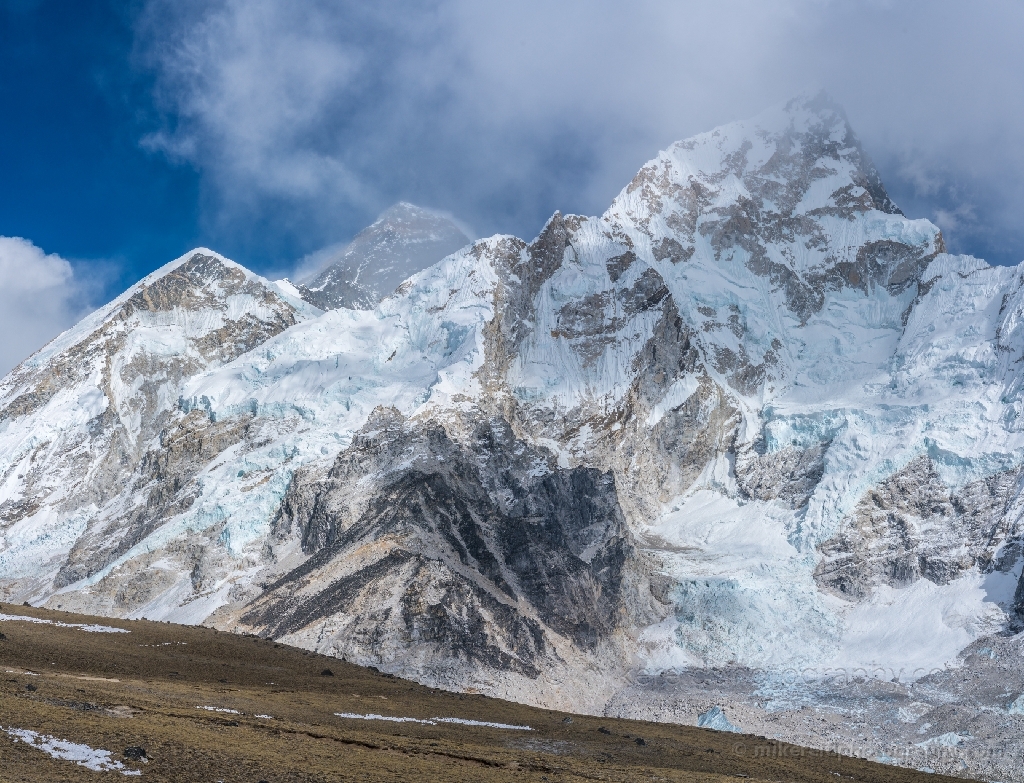 Heading Up KallaPatthar Everest and Lhotse