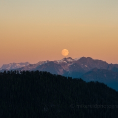 North Cascades First Moonrise To order a print please email me at  Mike Reid Photography : shuksan, baker, mount baker, mount shuksan, washington, washington state, northwest, northwest images, northwest photography, washington state photography, nature, sunset, sunrise, reid, sony, mirrorless, zeiss, a7r2