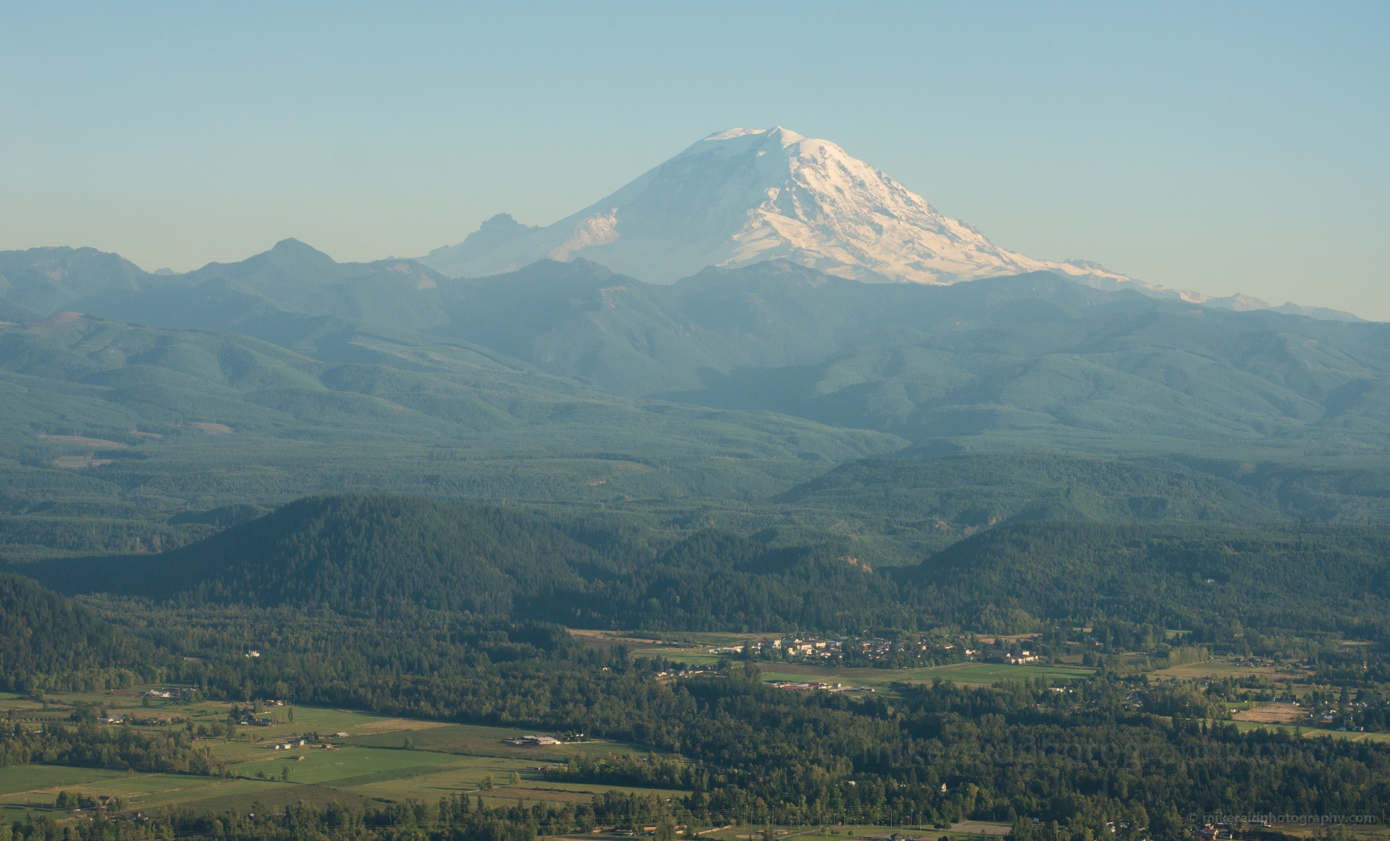 Rainier Aerial Photography Approach 