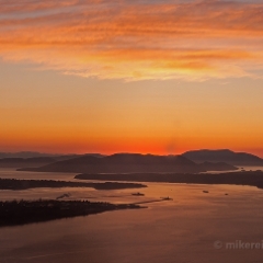 Golden Sunset Anacortes Mood To order a print please email me at  Mike Reid Photography : sunset, sunrise, seattle, northwest photography, dramatic, beautiful, washington, washington state photography, northwest images, seattle skyline, city of seattle, puget sound, aerial san juan islands, reid, mike reid photography