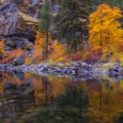 Leavenworth Canyon Fall Colors Reflection.jpg