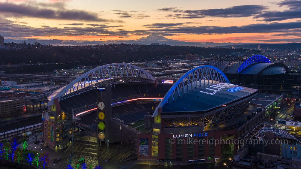 Over Seattle Downtown Lumen and TMobile Fields.jpg 