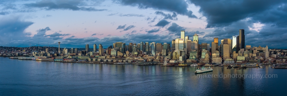 Over Seattle at Dusk Ferry Arriving Panorama.jpg 