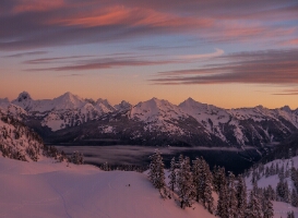 Canadian Border Peaks at Sunrise.jpg