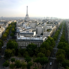 Arc de Triomph View toward Eiffel.jpg