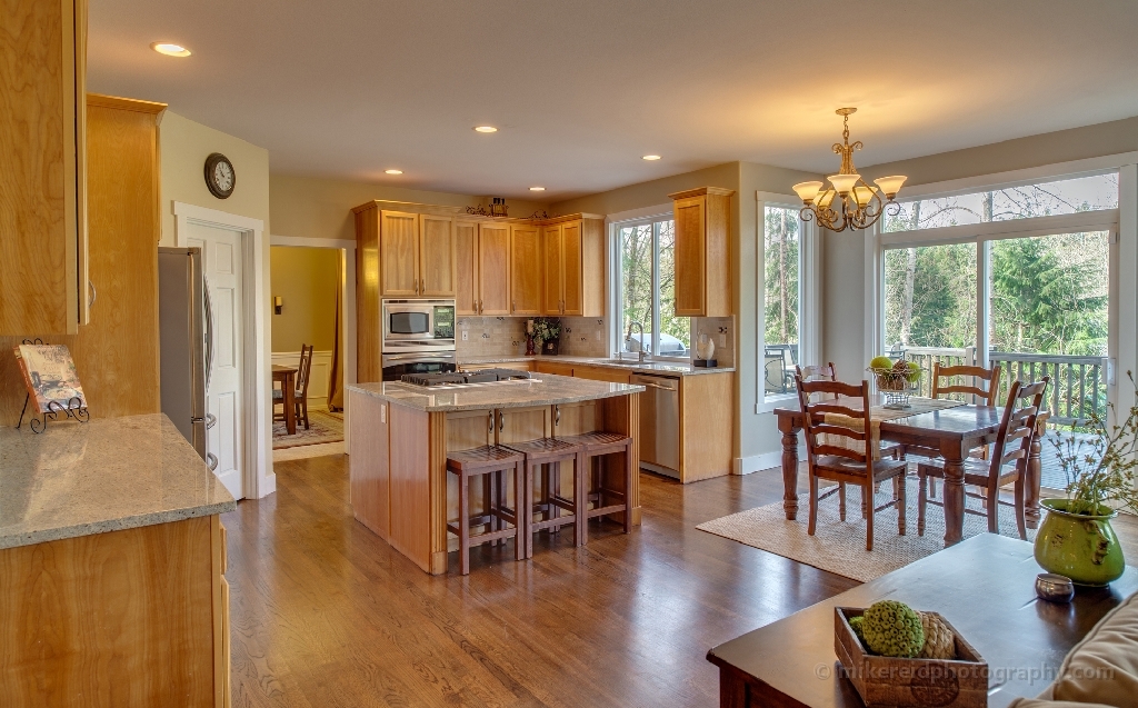 Seattle Bellevue Real Estate Photography Kitchen Dining 