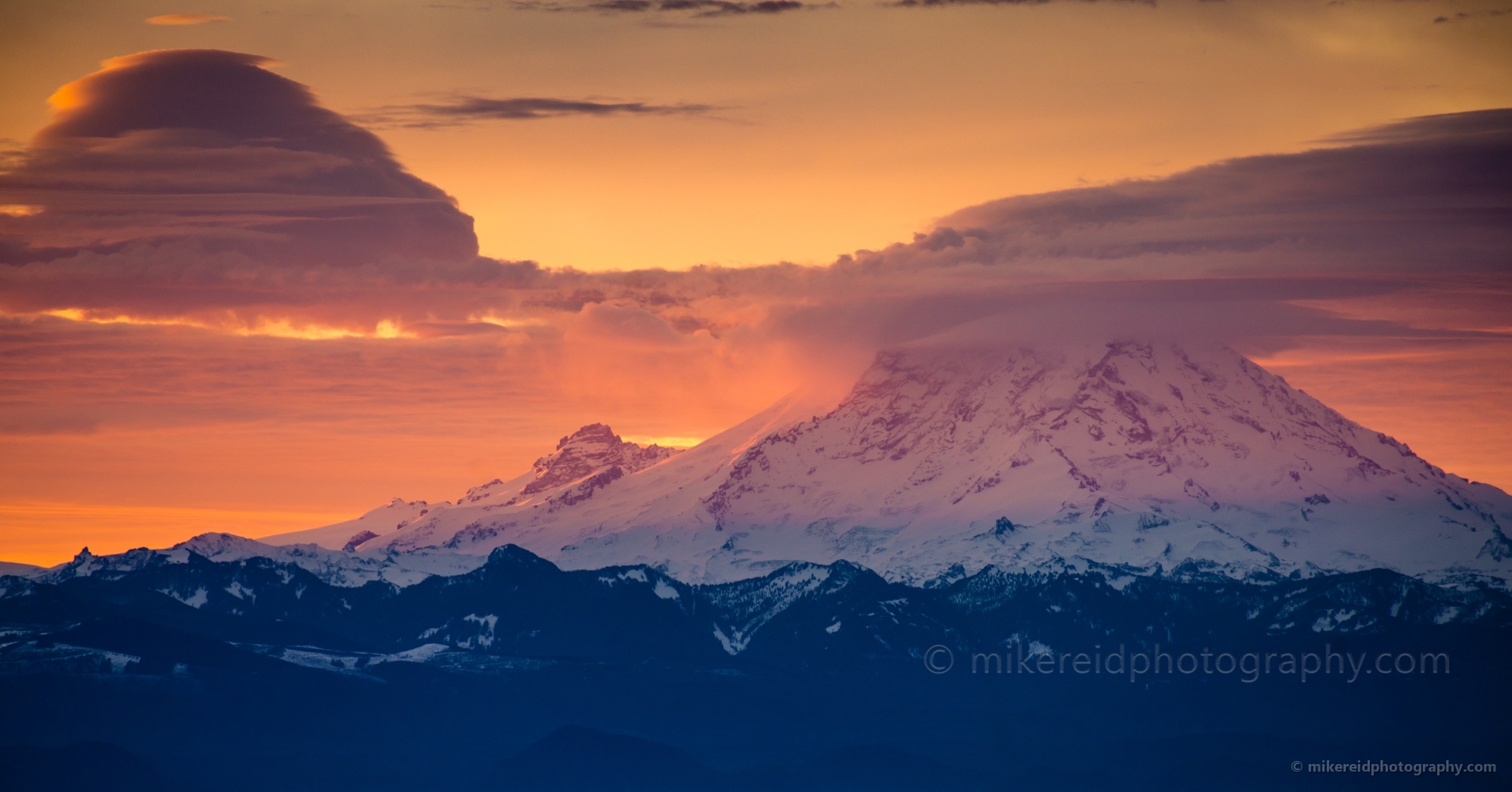 Mount Rainier Fiery Sunrise Sky View Observatory Seattle