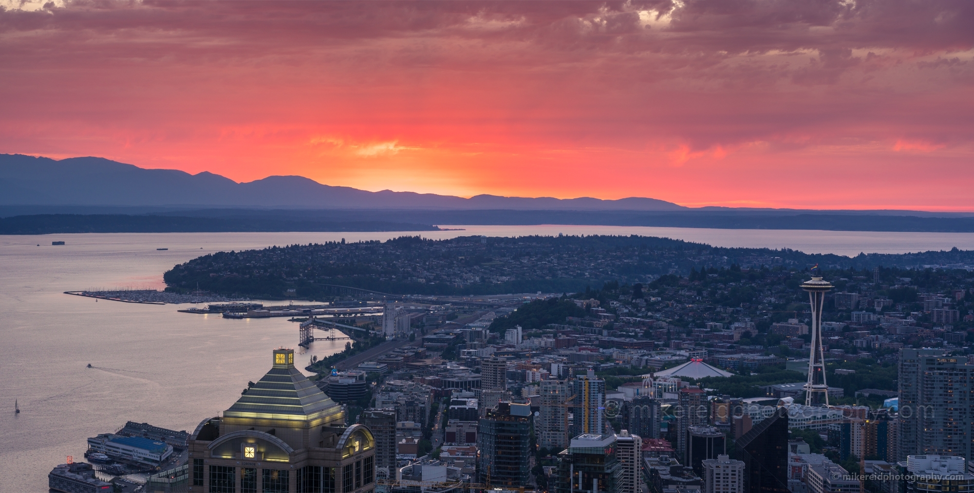 Seattle Photography Cityscape Sunset Skies Erupting