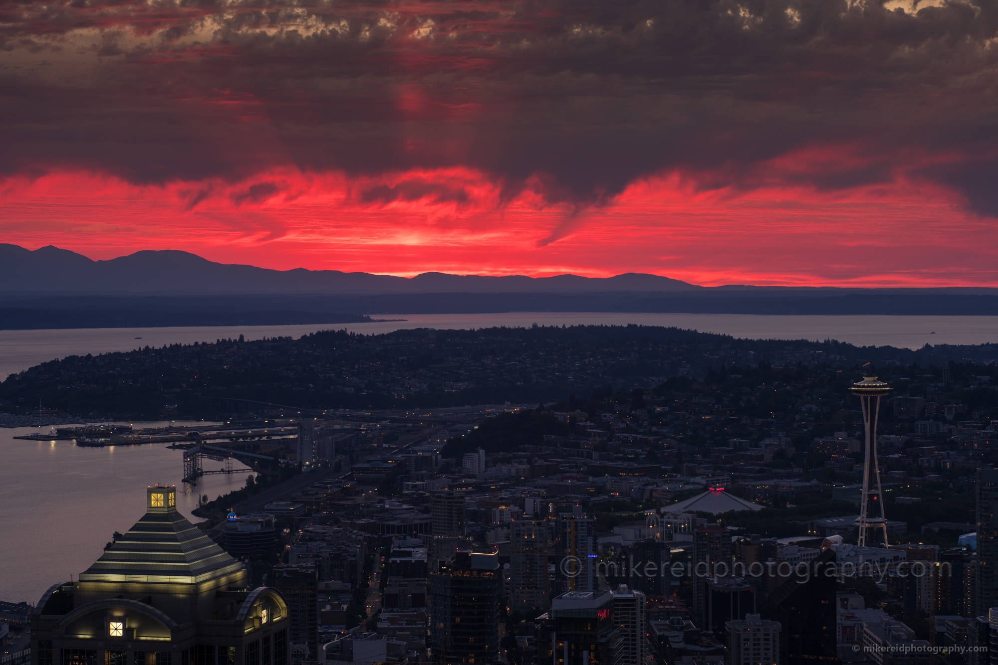 Seattle Photography Darkness After Sunset