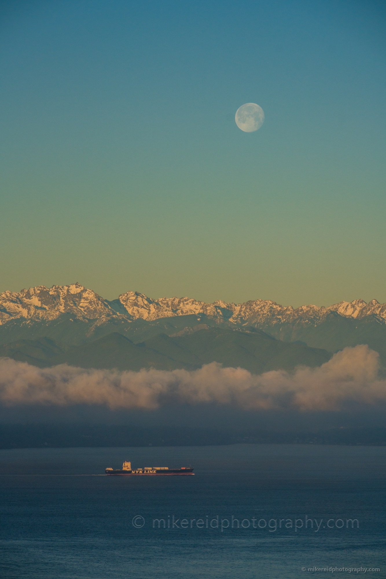 Seattle Photography Full Moon Over Elliott Bay