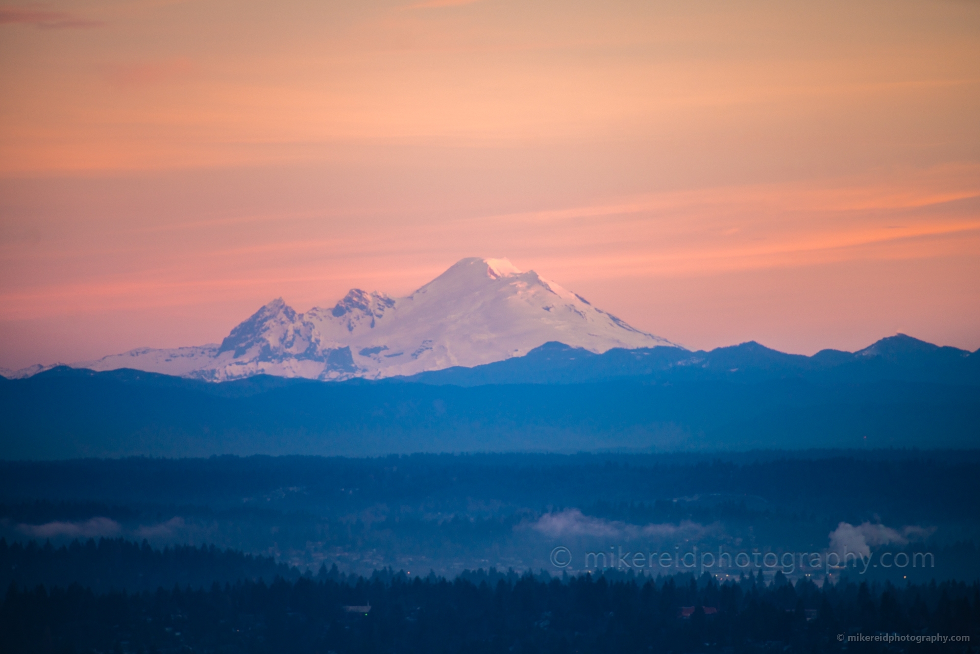 Seattle Photography Mount Baker sunrise from Seattle
