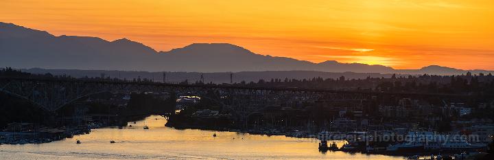 Saturday Night Lake Union Sunset 