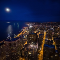 Downtown Moonset Light To order a print please email me at  Mike Reid Photography : seattle, sky view observatory, svo, zeiss lenses, columbia center, urban, sunrise, fog, sunset, puget sound, elliott bay, space needle, northwest, washington, rainier, baker, ferry, moon