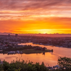Lake Union Sunrise from Queen Anne To order a print please email me at  Mike Reid Photography : sunset, sunrise, seattle, northwest photography, dramatic, beautiful, washington, washington state photography, northwest images, seattle skyline, city of seattle, puget sound, aerial san juan islands