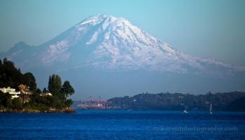 Rainier Discovery Park 400mm How massive Mount Rainier is at 400mm from Discovery Park