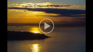 Seattle Sunset Timelapse Video from the Columbia Center 100mm.mp4 These are time lapse videos I have created of incredible weather above #Seattle from the Columbia Centers Sky View Observatory.