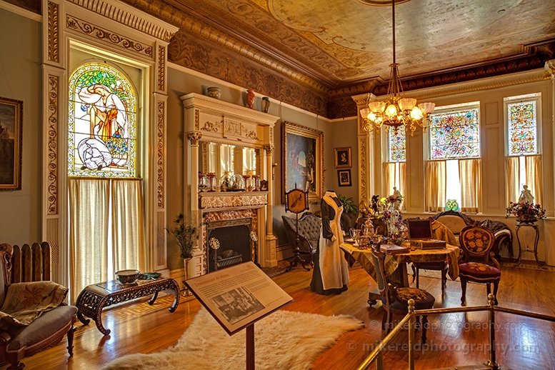 Craigdarroch Castle Parlor.jpg 