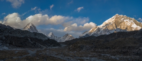 Pumori to Lhotse Panorama.jpg